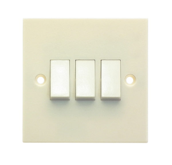 POWERMASTER 3 GANG 2 WAY 6 AMP SWITCH - 626391