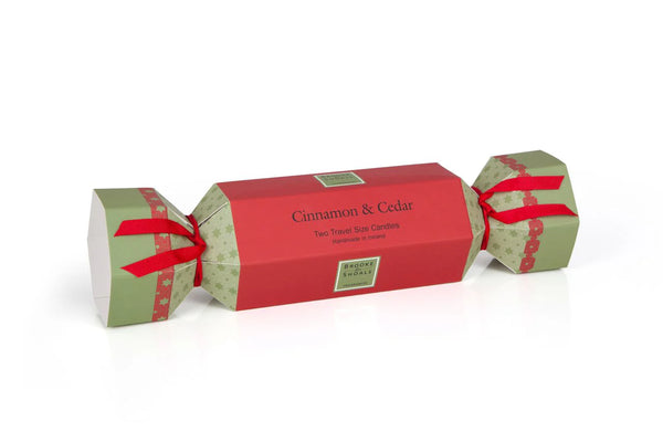 Brooke & Shoals Christmas Cracker Cinnamon & Cedar - 2 Travel Candles - 649459