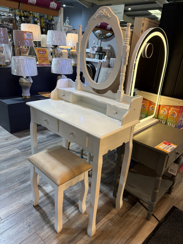 The Grange Collection Dressing Table Set - 649354