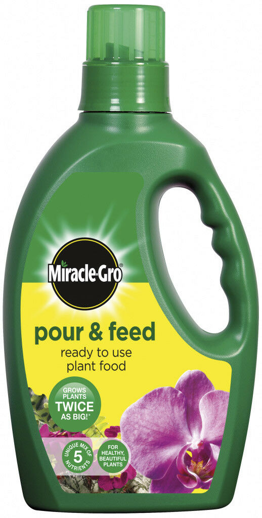 Miracle Gro Pour & Feed Plant Food - 393101