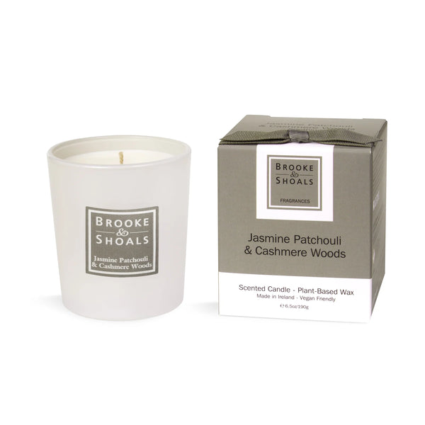 Brooke & Shoals Scented Candle - Jasmine Patchouli and Cashmere Woods - 649441