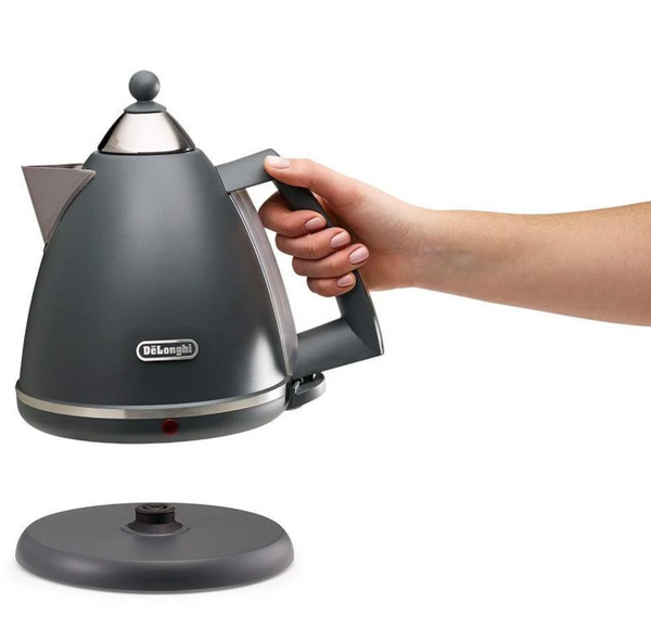 Delonghi Grey Argento 3KW Kettle - 614311
